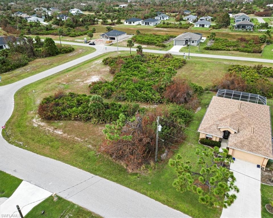 Birds eye view of property