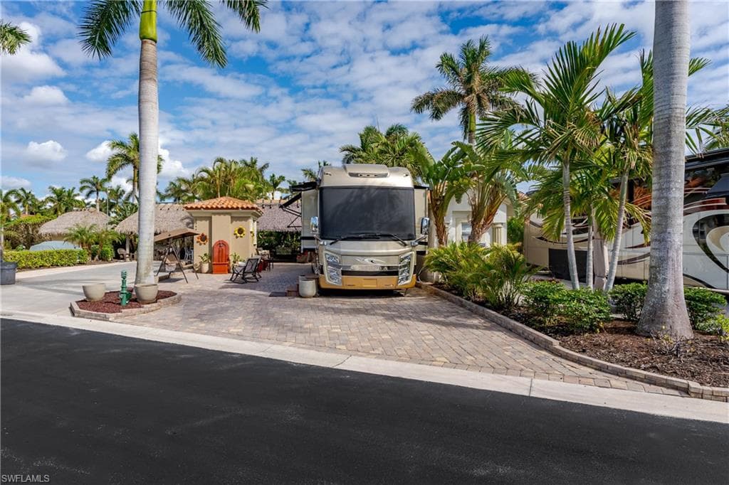 13446 Ladyfish LN photo 31 of 44