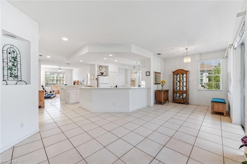 25778 Lake Amelia WAY 201 photo 8 of 24
