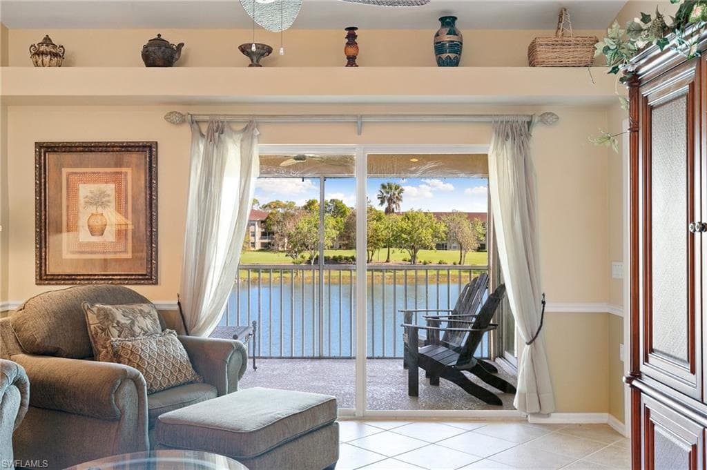 2860 Cypress Trace CIR 1825 photo 2 of 31