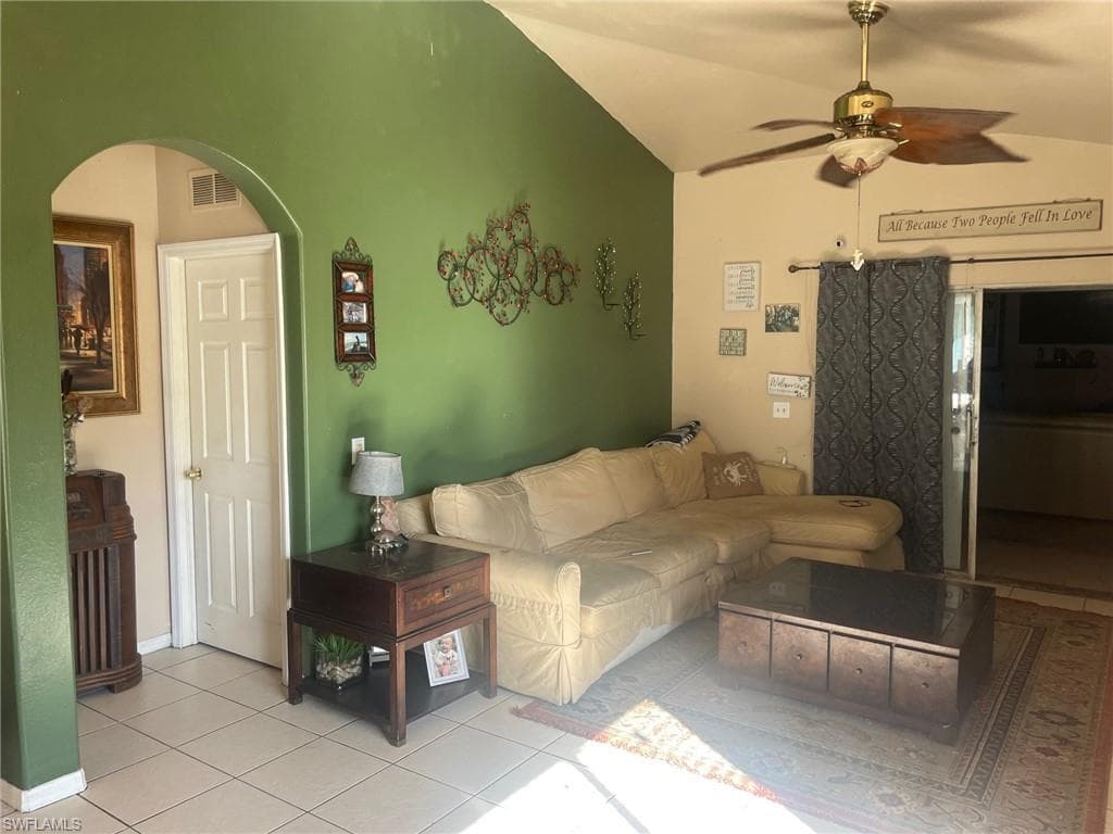 3129 Woodside AVE photo 9 of 23