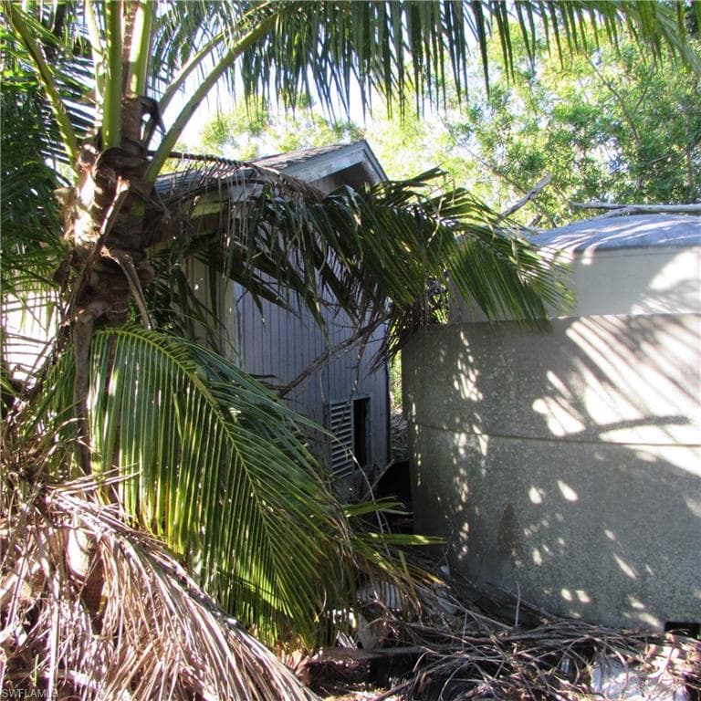 View of side of home
