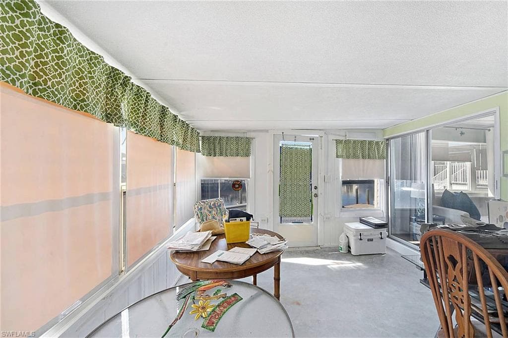 Sunroom / solarium with a healthy amount of sunlight