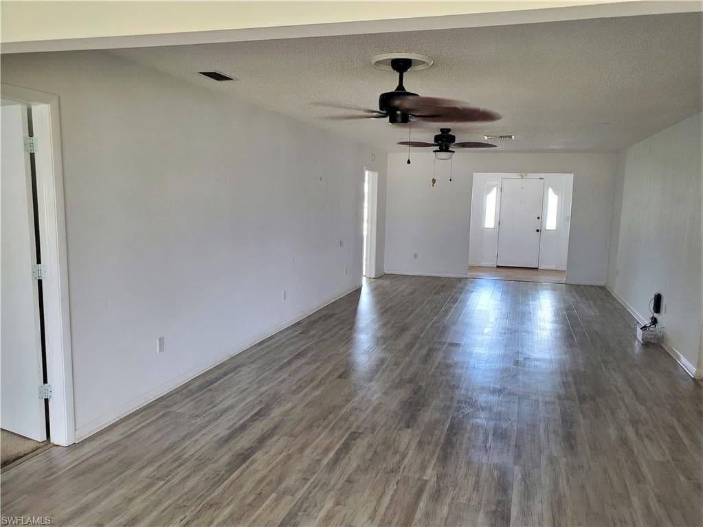 1381 N Brandywine CIR photo 5 of 45