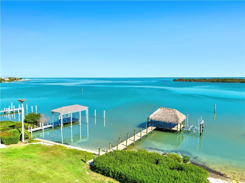15819 Captiva DR photo 14 of 28