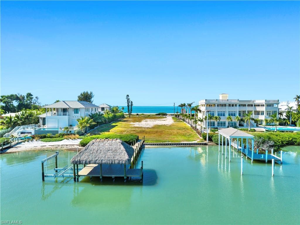 15819 Captiva DR photo 8 of 28