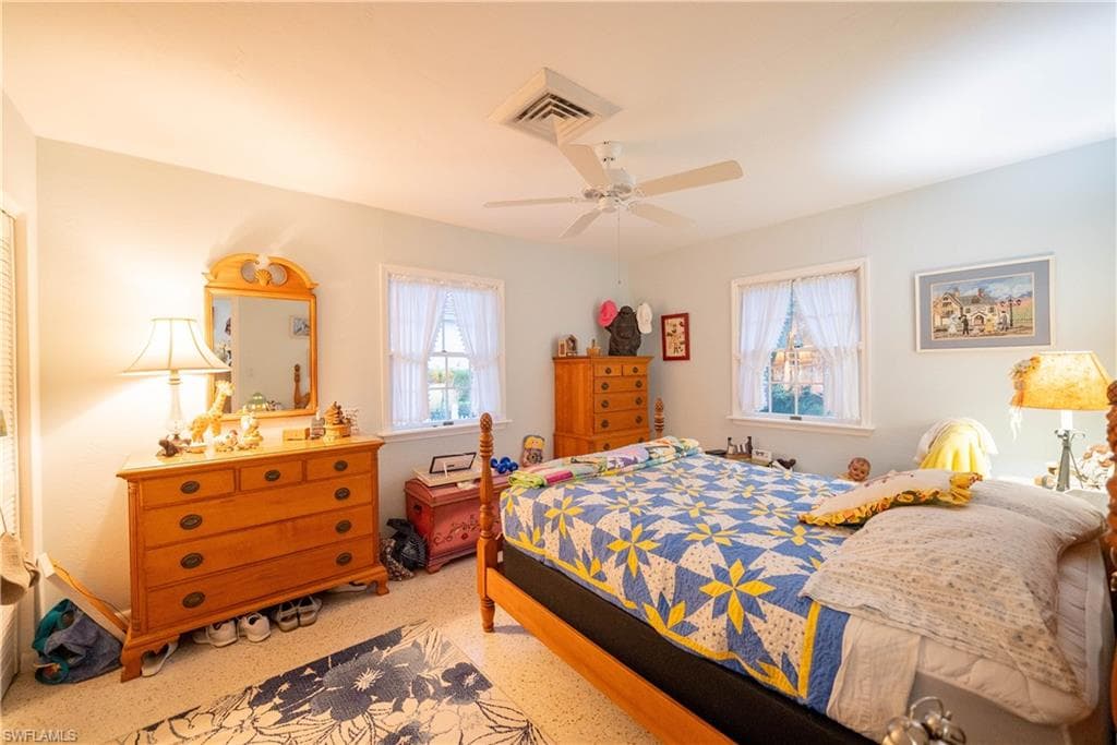 190 Society CT photo 13 of 21