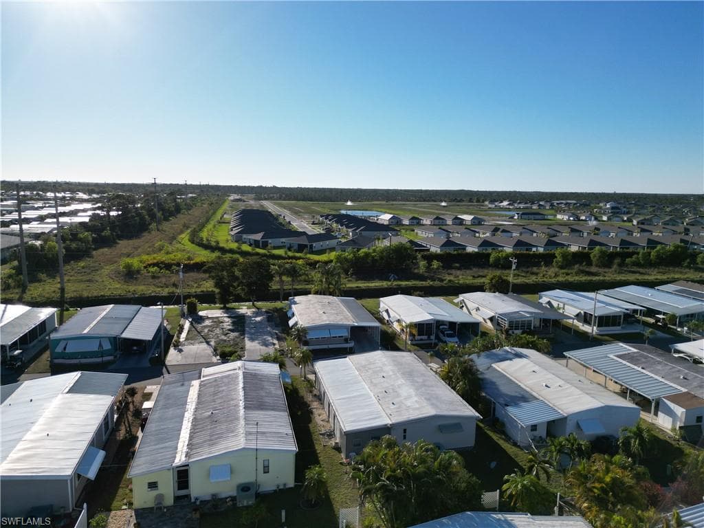 Bird's eye view featuring a residential view