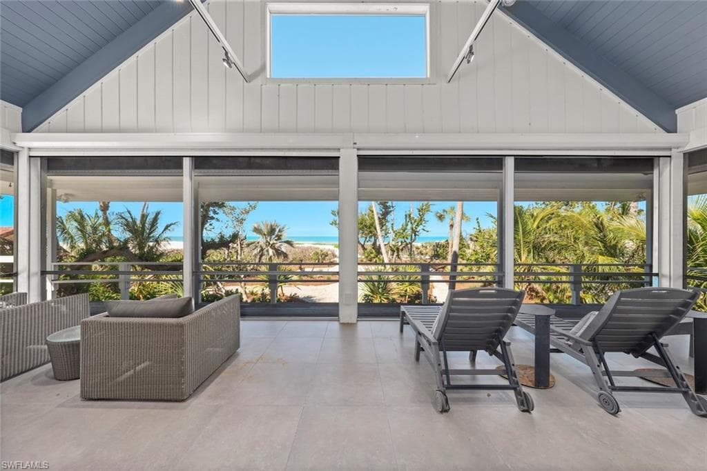 16886 Captiva DR photo 17 of 50