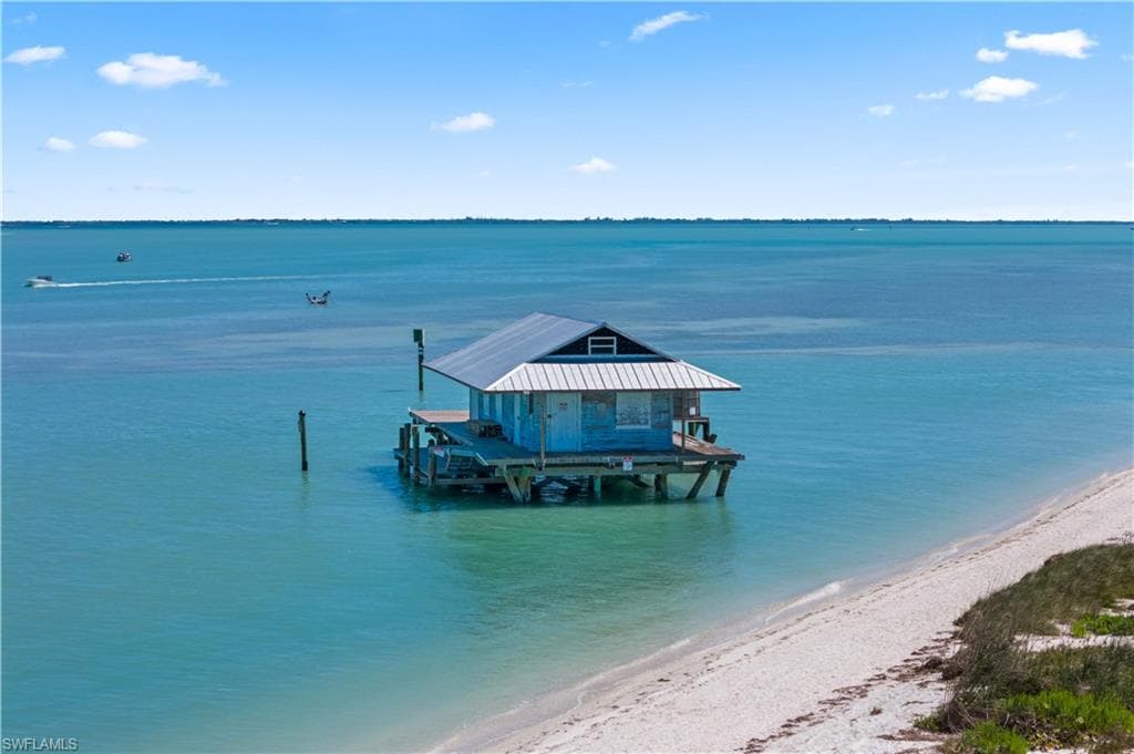 The point house - a historic home and a "lighthouse" for boaters! A quick right will get you back to the bayside of North Captiva and the restaurants and amenities!
