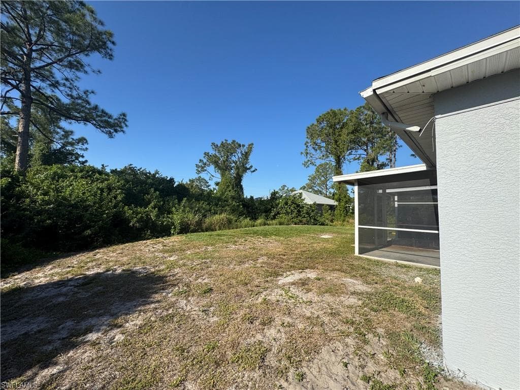 5031 Locke LN photo 4 of 20