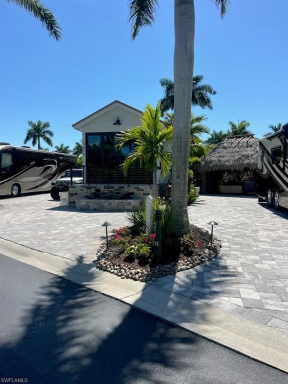 13613 Snapper LN photo 1 of 31