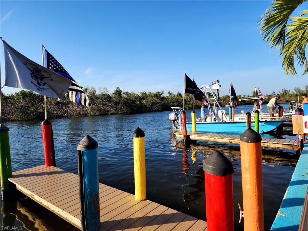 Matlacha water front restaurants