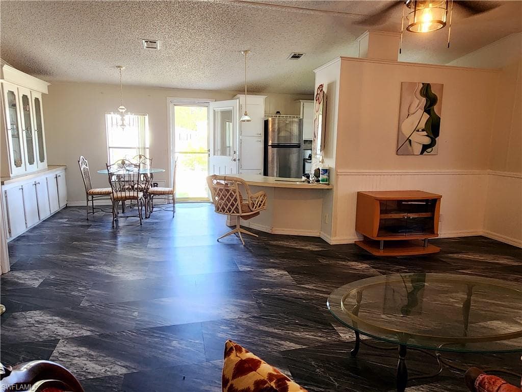 Spacious Living Room