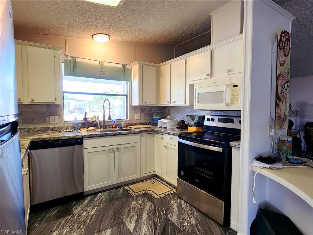 4920 Pinfish LN photo 8 of 29