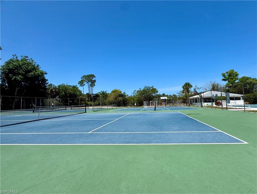 CRECA tennis court