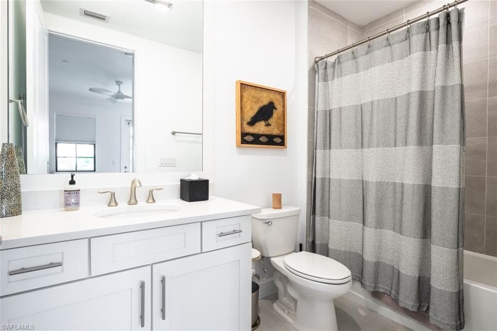 16360 VIANSA WAY 8-201 photo 24 of 35