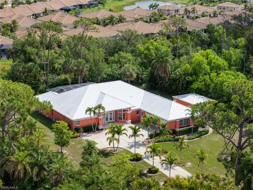 Aerial view of property and surrounding area
