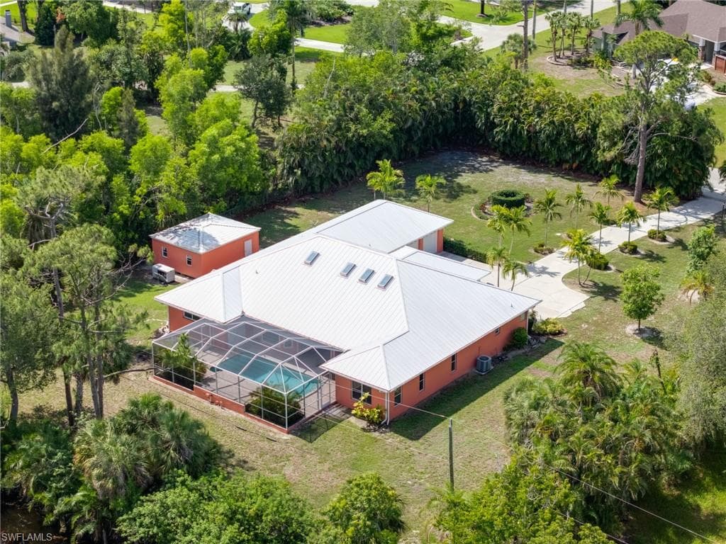 Aerial view of property and surrounding area