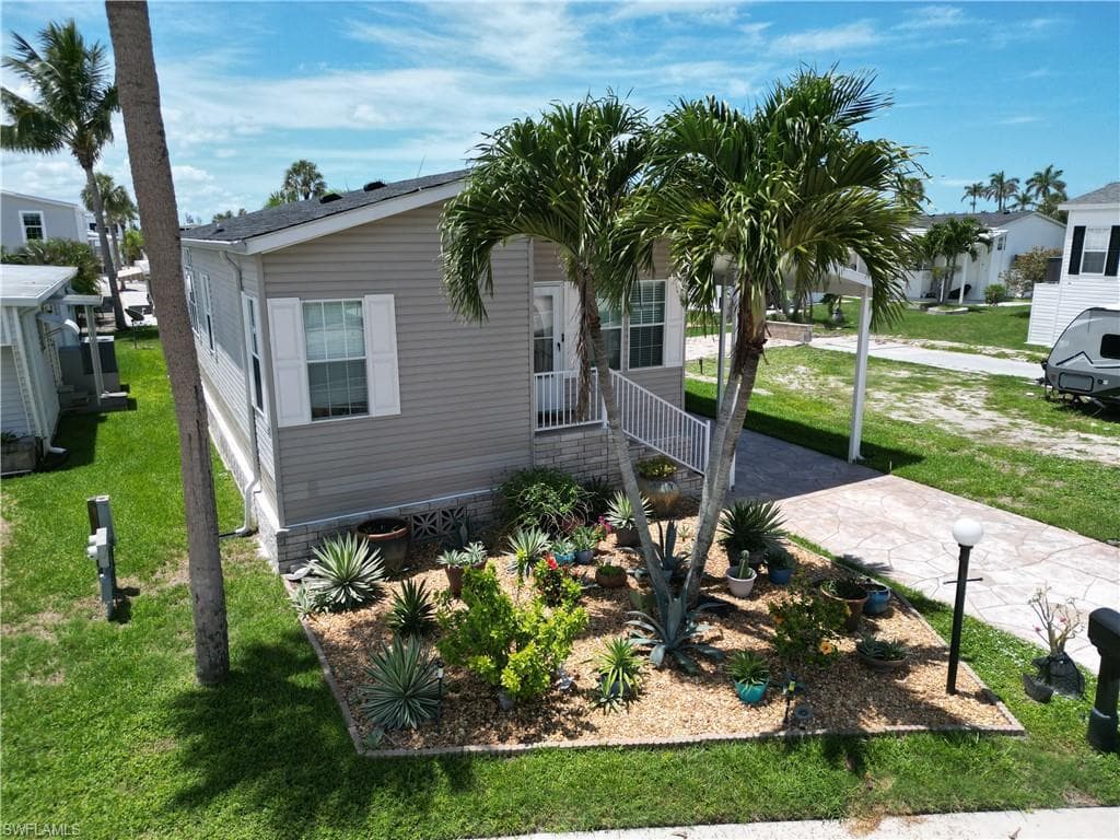 11341 Bayside BLVD photo 2 of 35