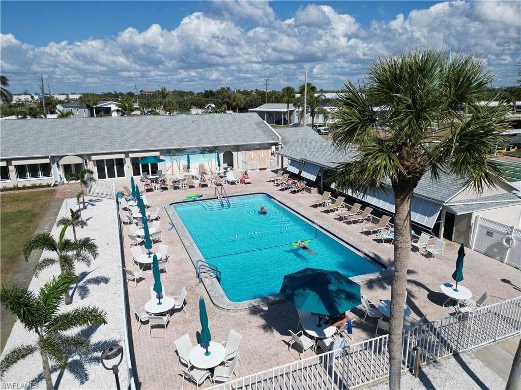 Community pool
