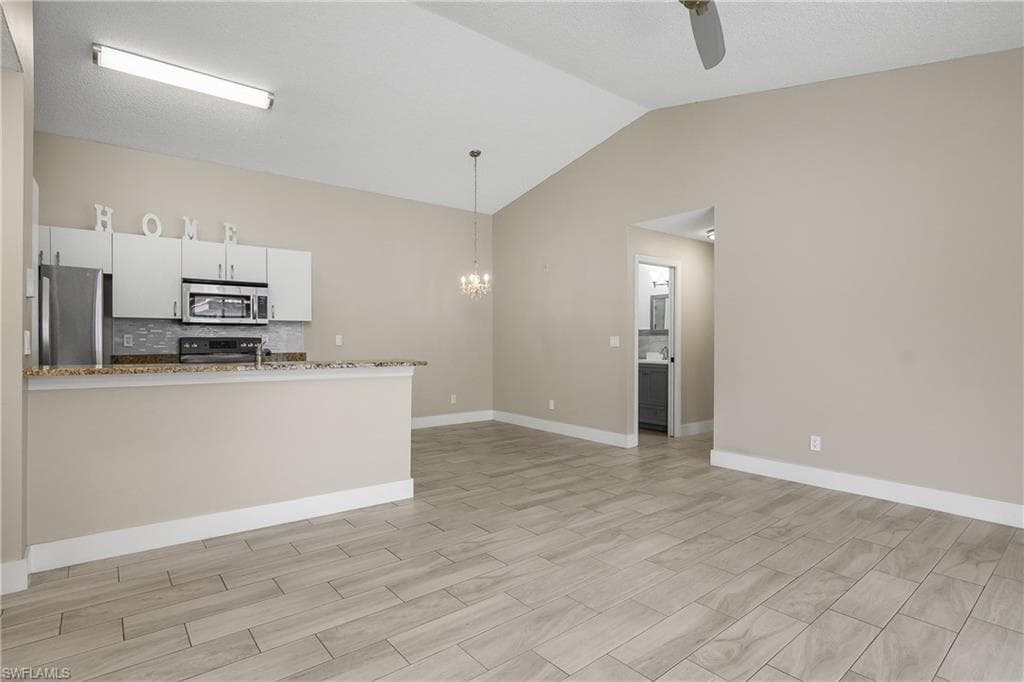 Kitchen & Dining Area