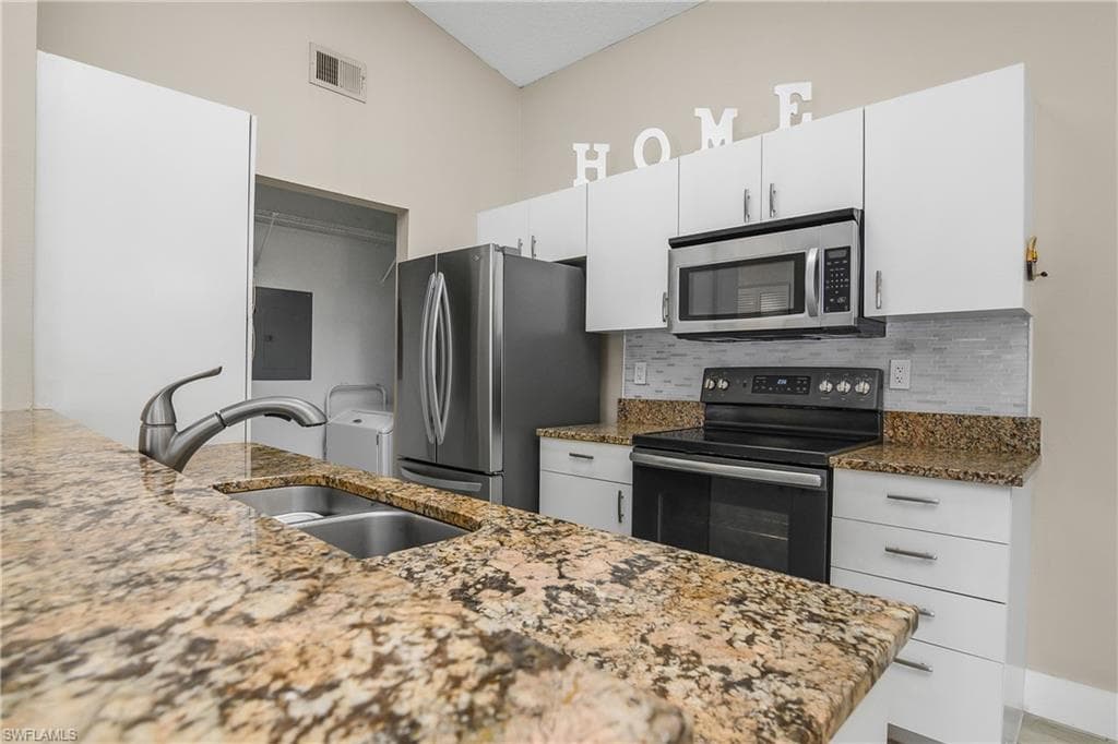 2214 Arbour Walk CIR 2022 photo 4 of 20