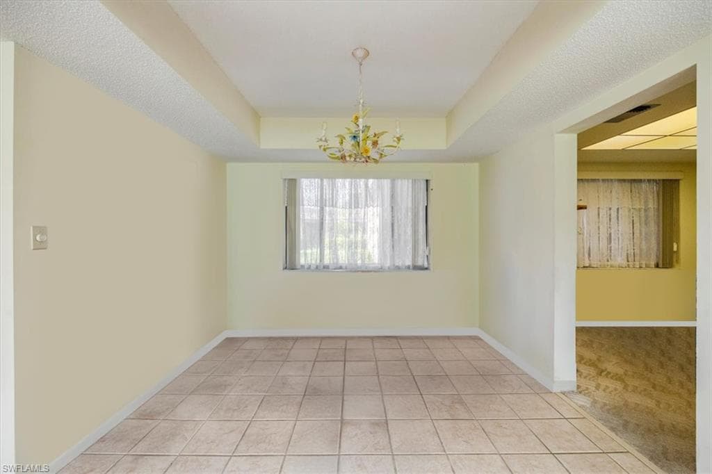 Virtually removed furnishings