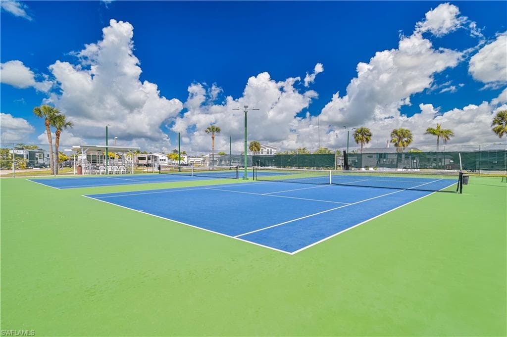 Pickleball and Tennis Courts