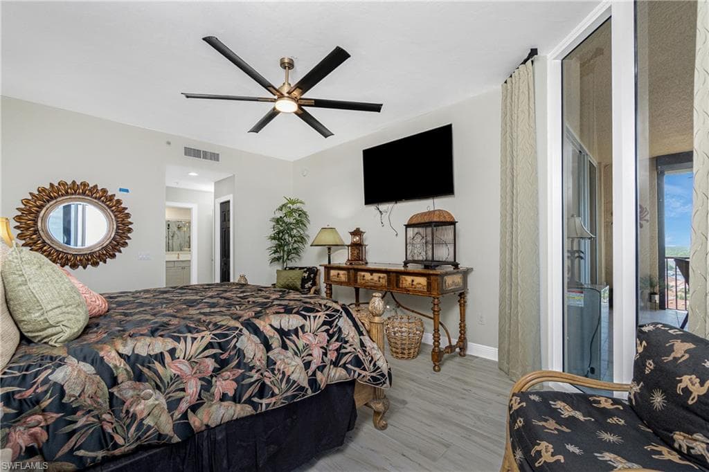 3313 Sunset Key CIR 701 photo 27 of 50