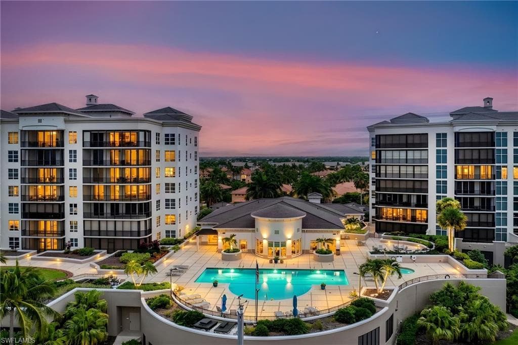 3313 Sunset Key CIR 701 photo 49 of 50