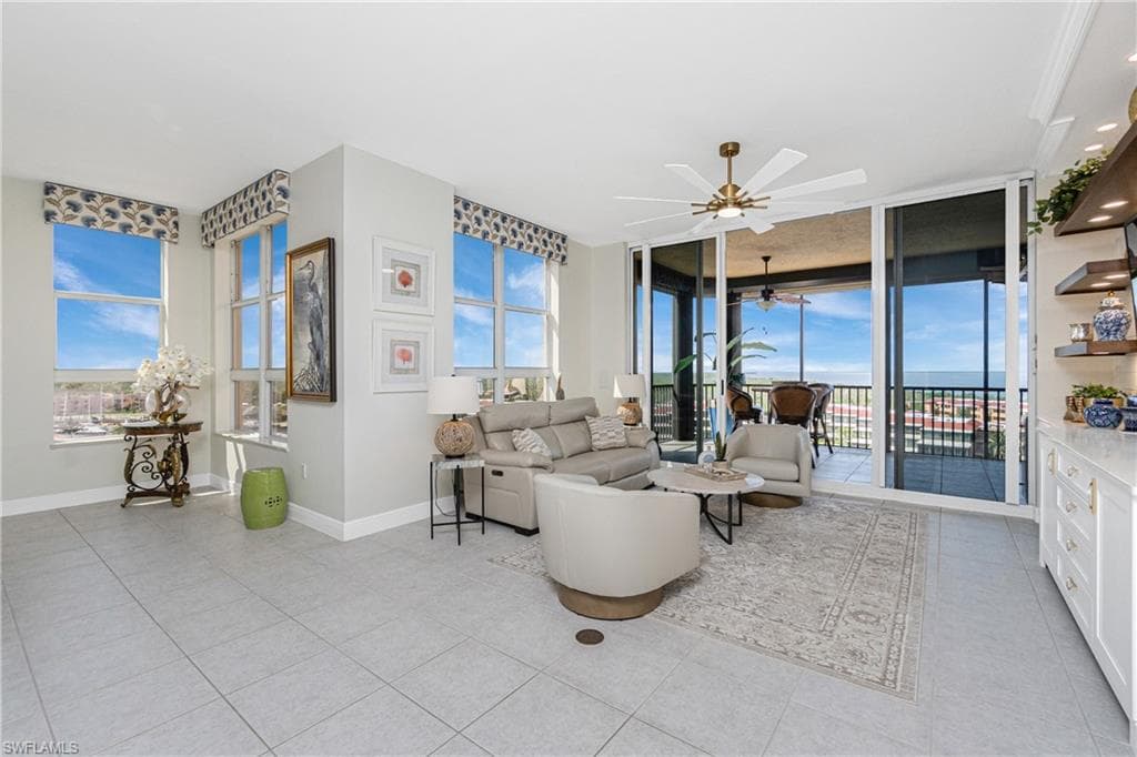 3313 Sunset Key CIR 701 photo 8 of 50