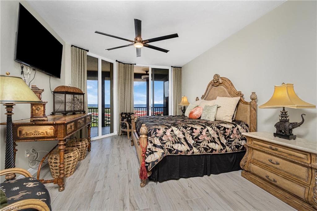 3313 Sunset Key CIR 701 photo 25 of 50
