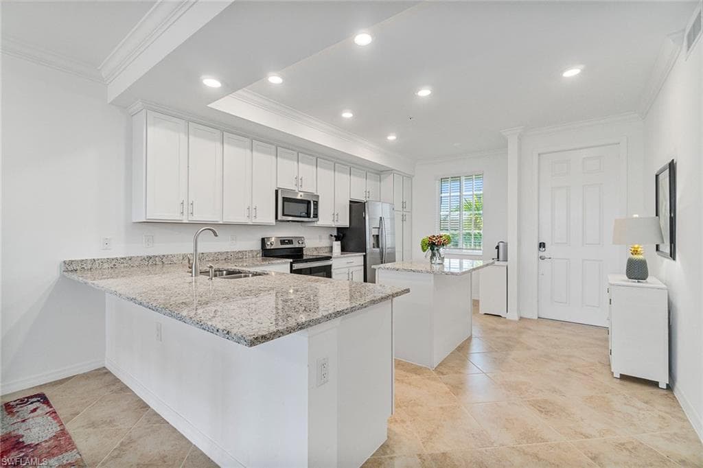43030 Greenway BLVD 425 photo 8 of 34
