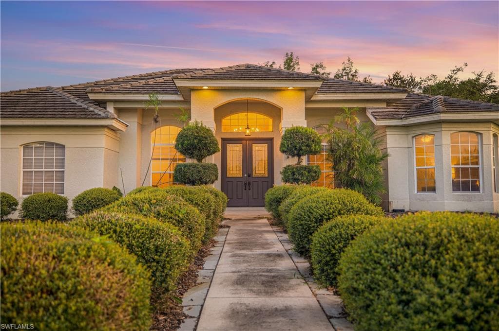 1480 Peach PL photo 2 of 50