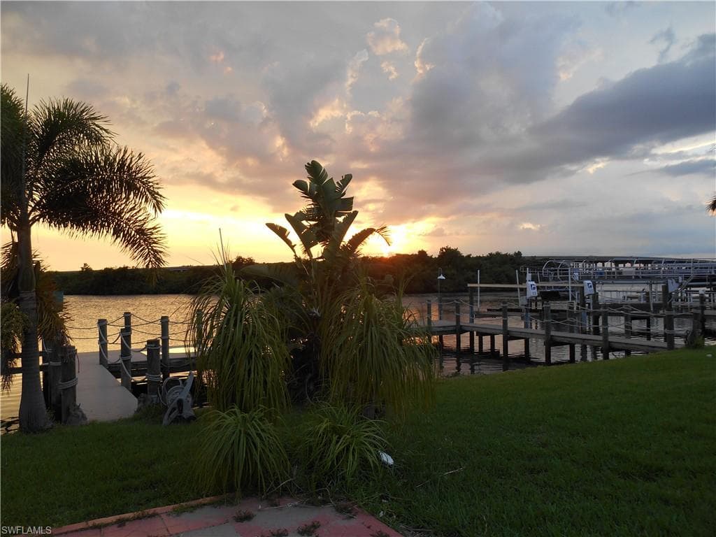 Beautiful sunsets looking to the West.