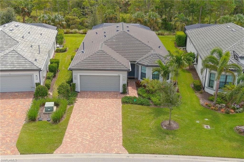 6902 Winding Cypress DR photo 2 of 36