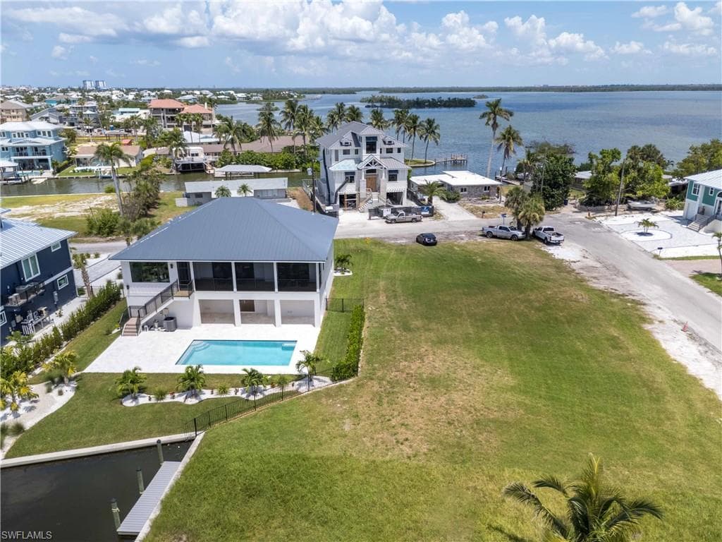When built this home will have beautiful Bay Views