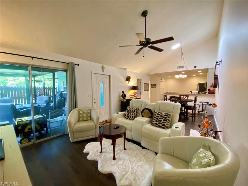 5647 Foxlake DR photo 2 of 31