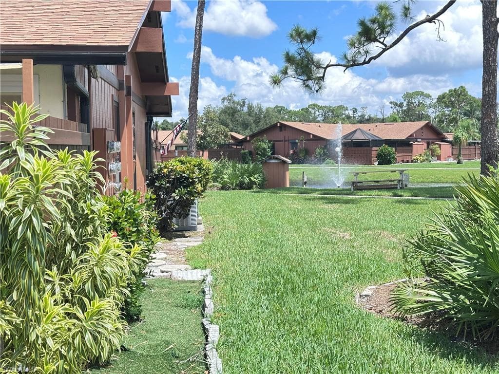View of grassy yard