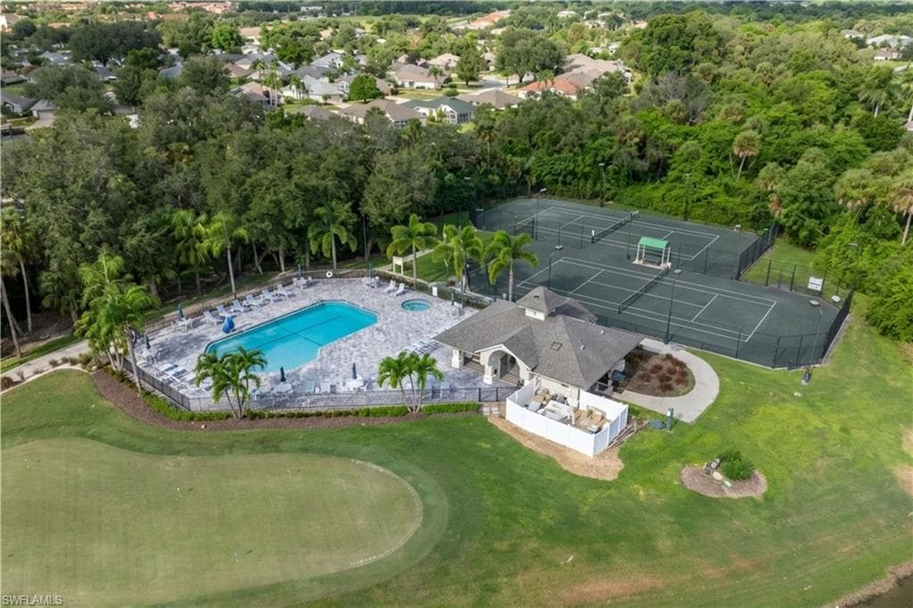 Bird's eye view of a pool area