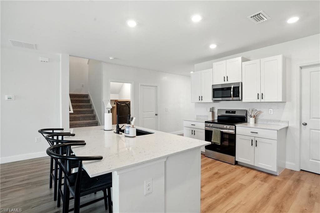17765 Paradiso WAY photo 12 of 38