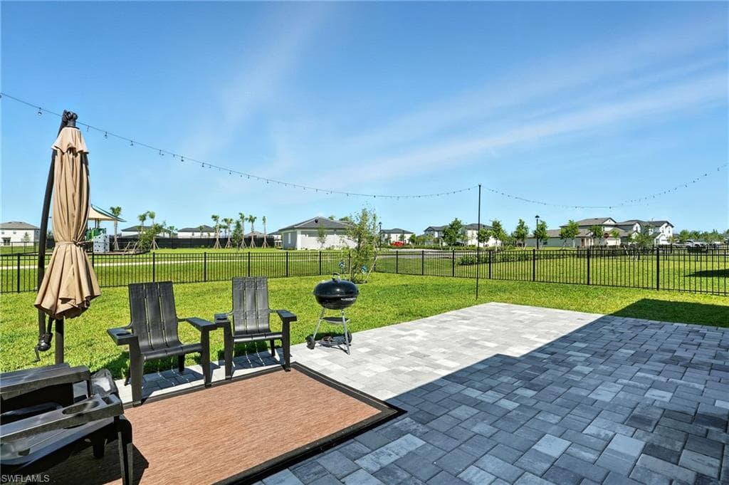 17765 Paradiso WAY photo 32 of 38