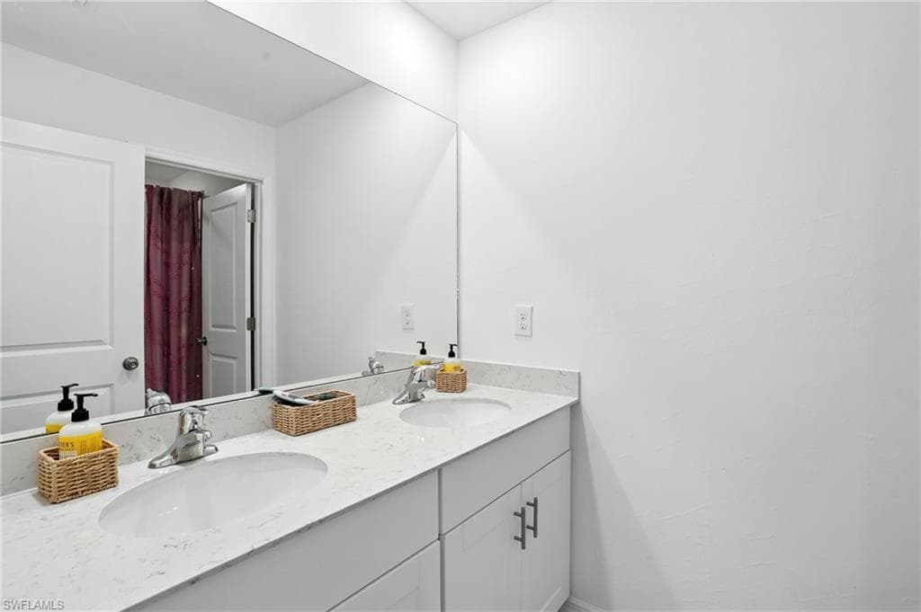 17765 Paradiso WAY photo 30 of 38