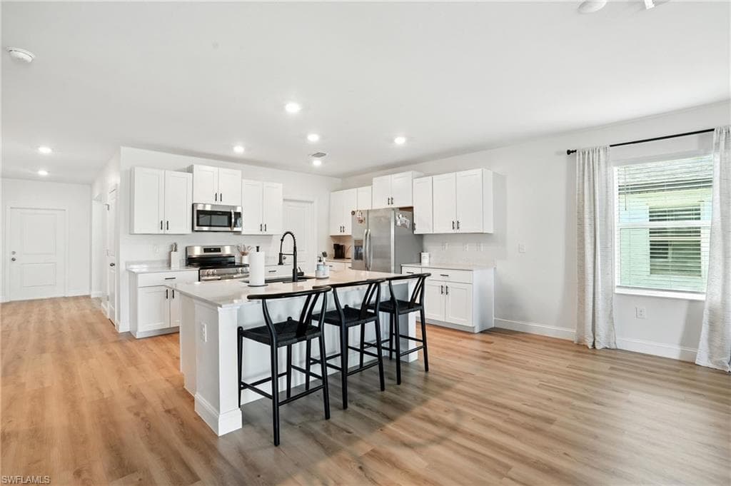 17765 Paradiso WAY photo 10 of 38