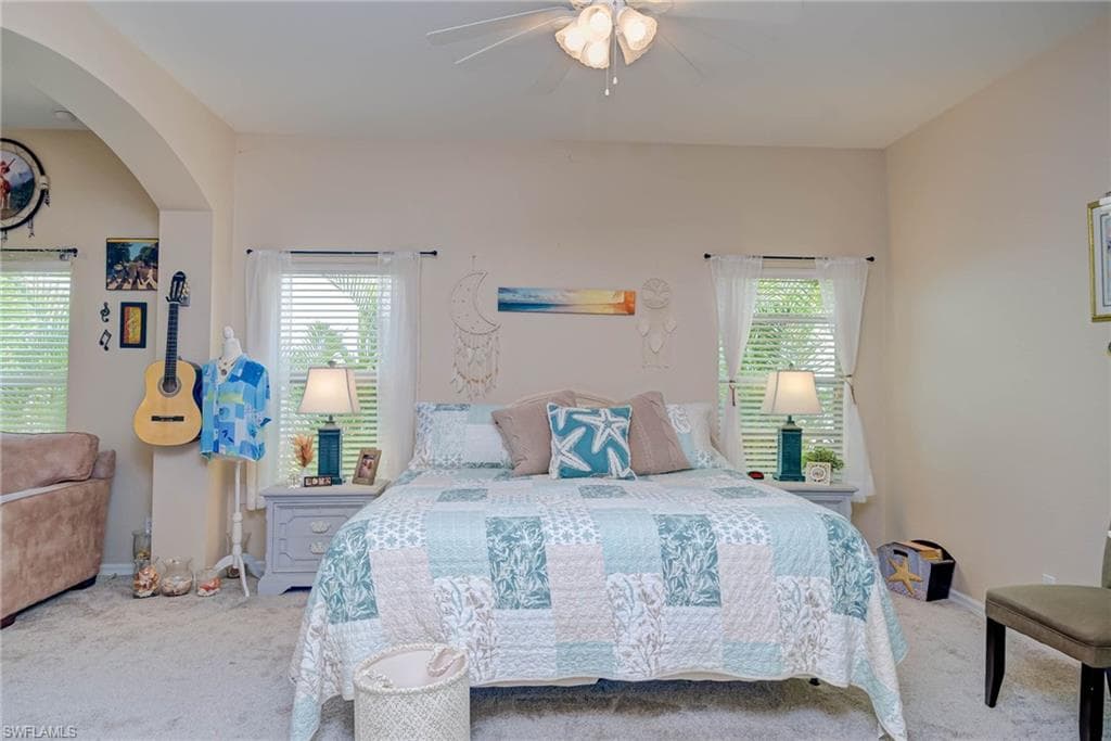 Sweet dreams in this primary bedroom.