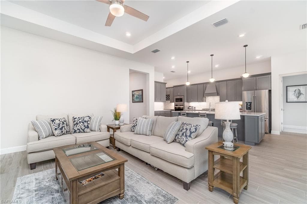 17583 Winding Oak LN photo 13 of 45