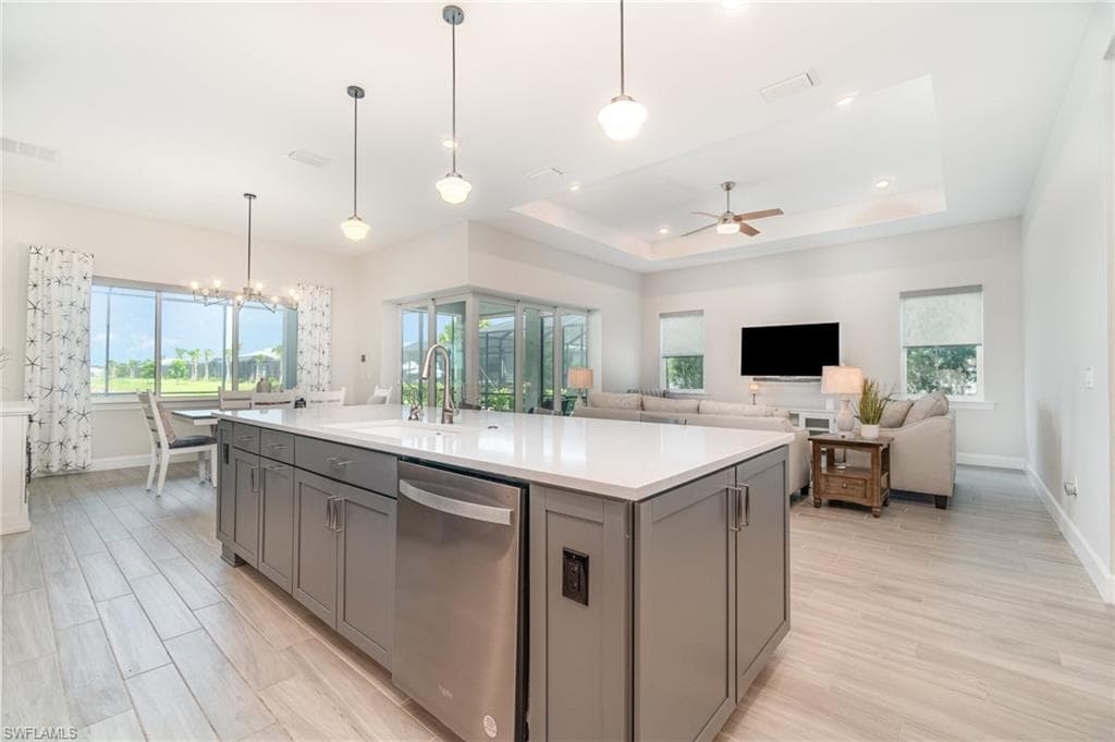 17583 Winding Oak LN photo 7 of 45