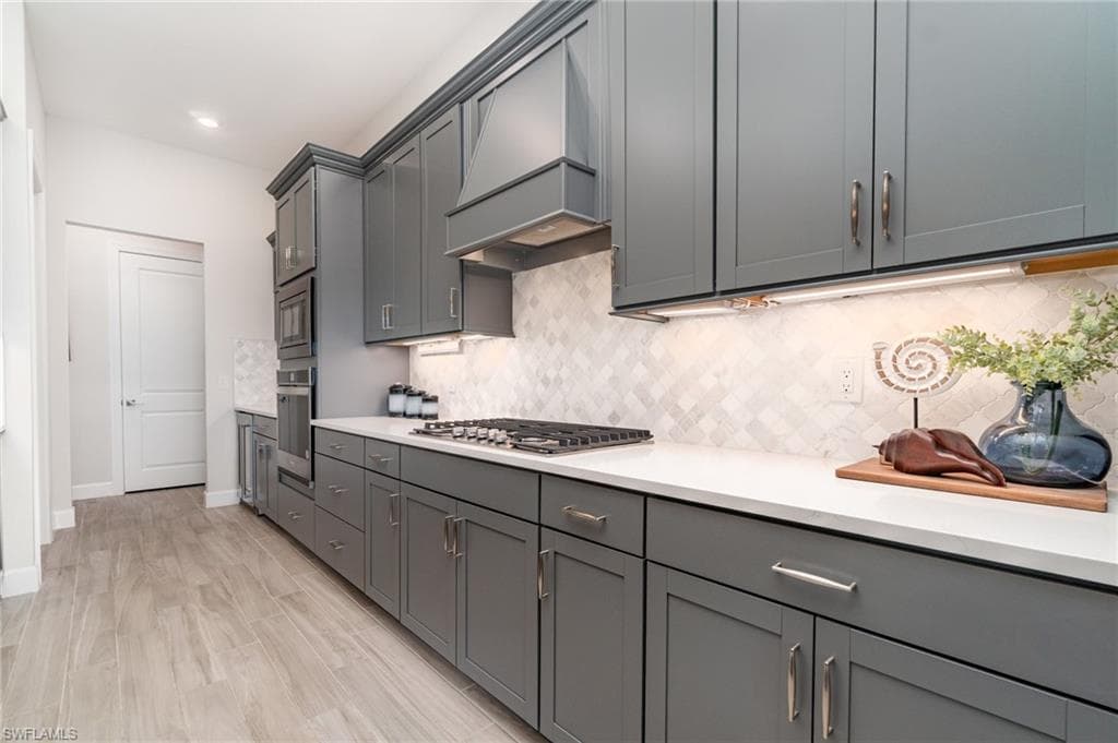 17583 Winding Oak LN photo 9 of 45
