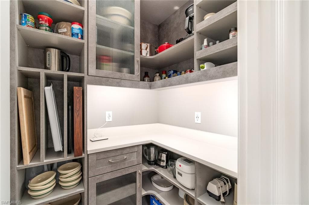 Customized Walk-In Pantry